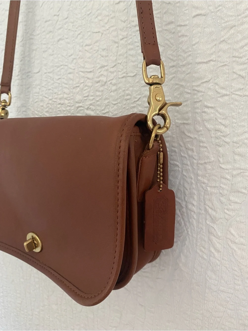 Coach Vintage Penny Pocket  Bag Tan Leather Crossbody Shoulder  Turnlock USA